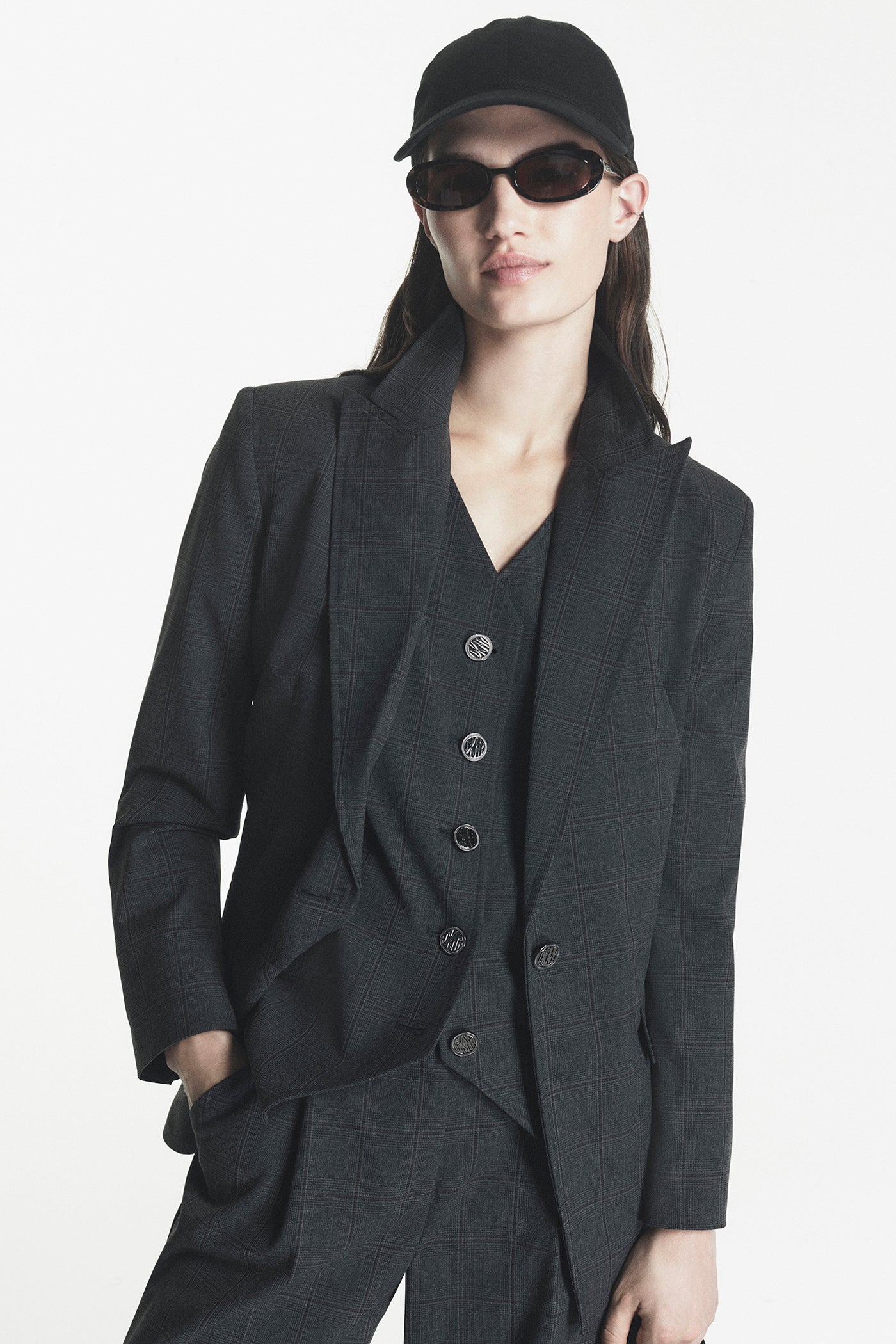 ONE BUTTON BLAZER