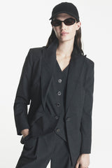 ONE BUTTON BLAZER