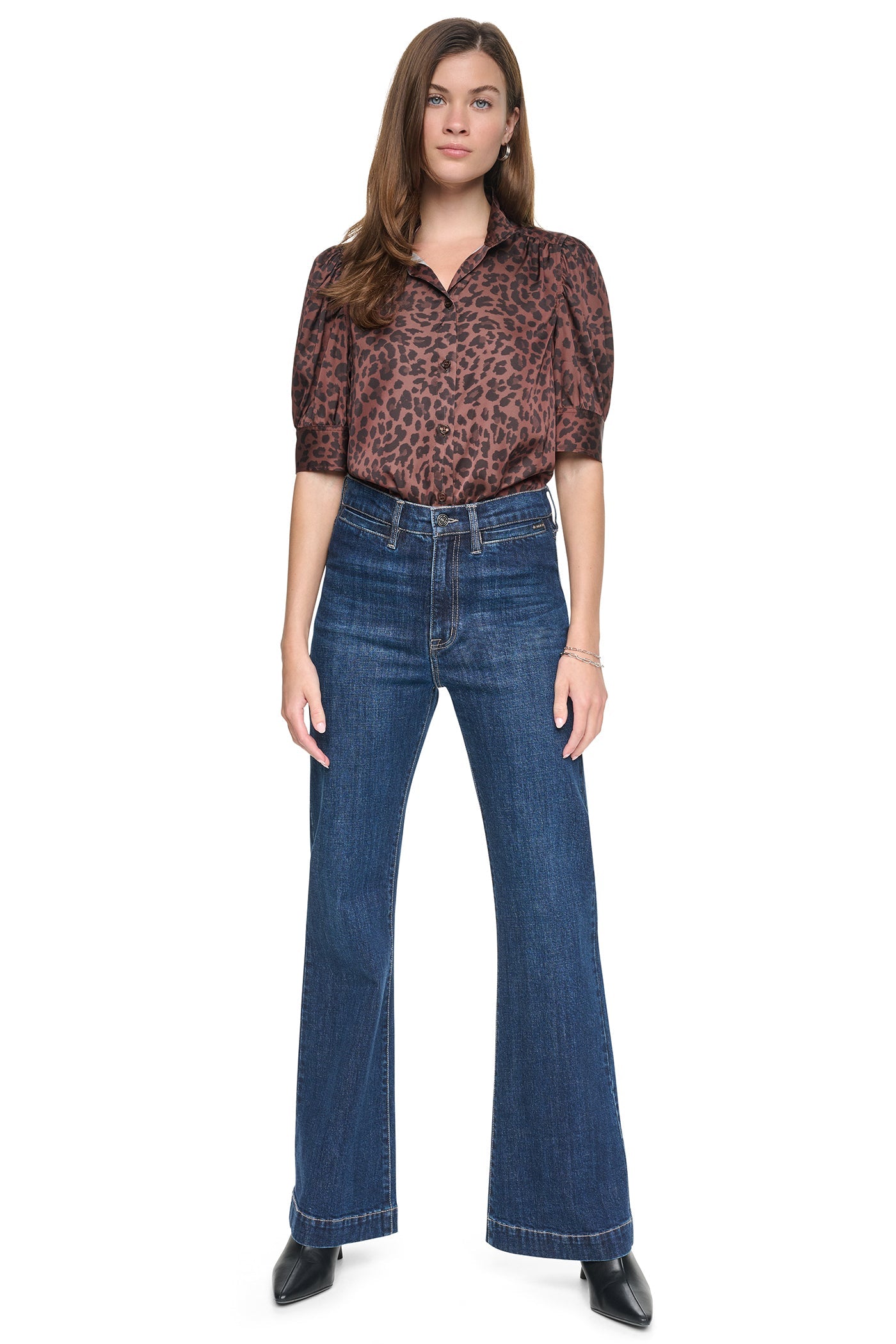 HIGH-RISE RELAXED FLARE JEAN