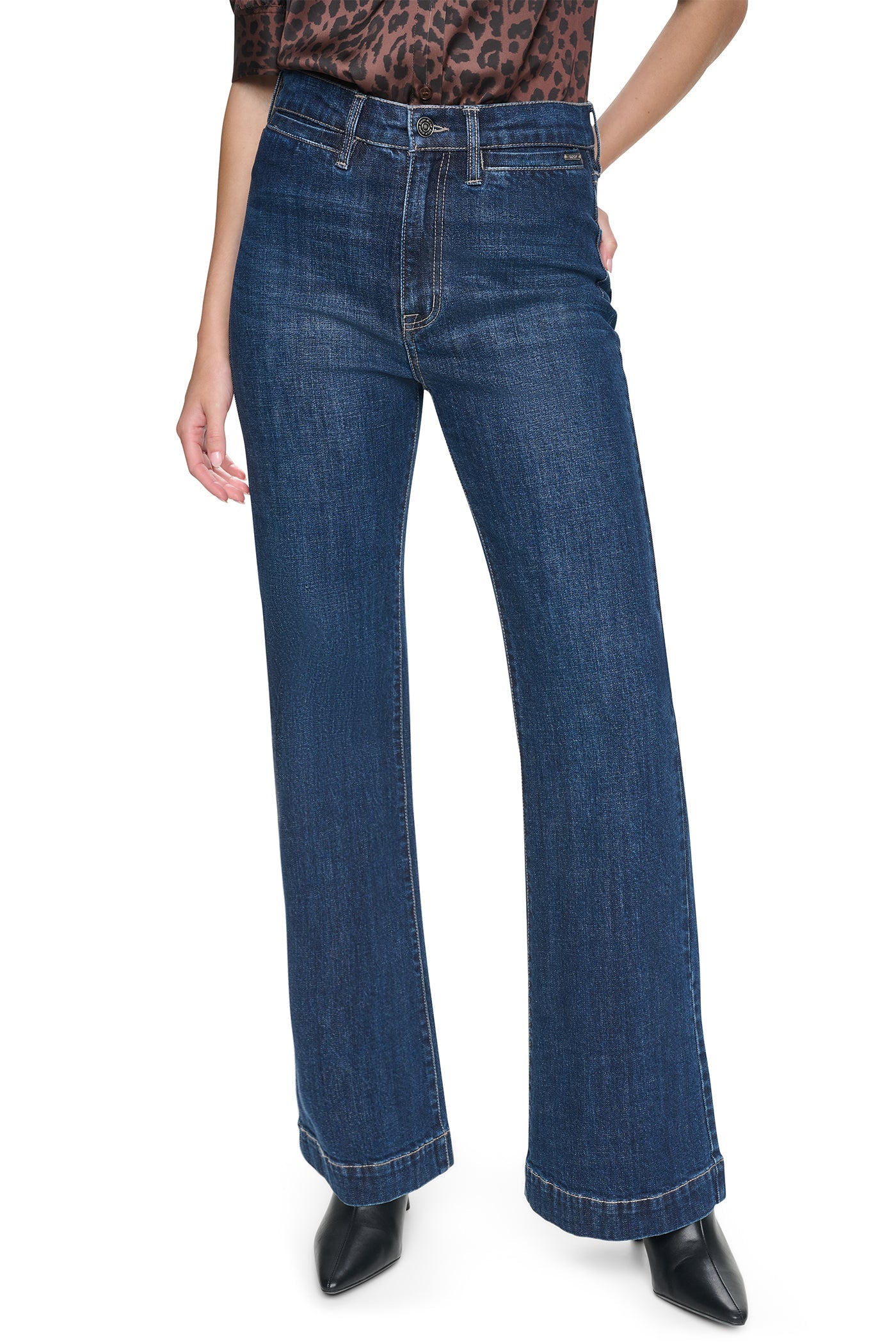 HIGH-RISE RELAXED FLARE JEAN