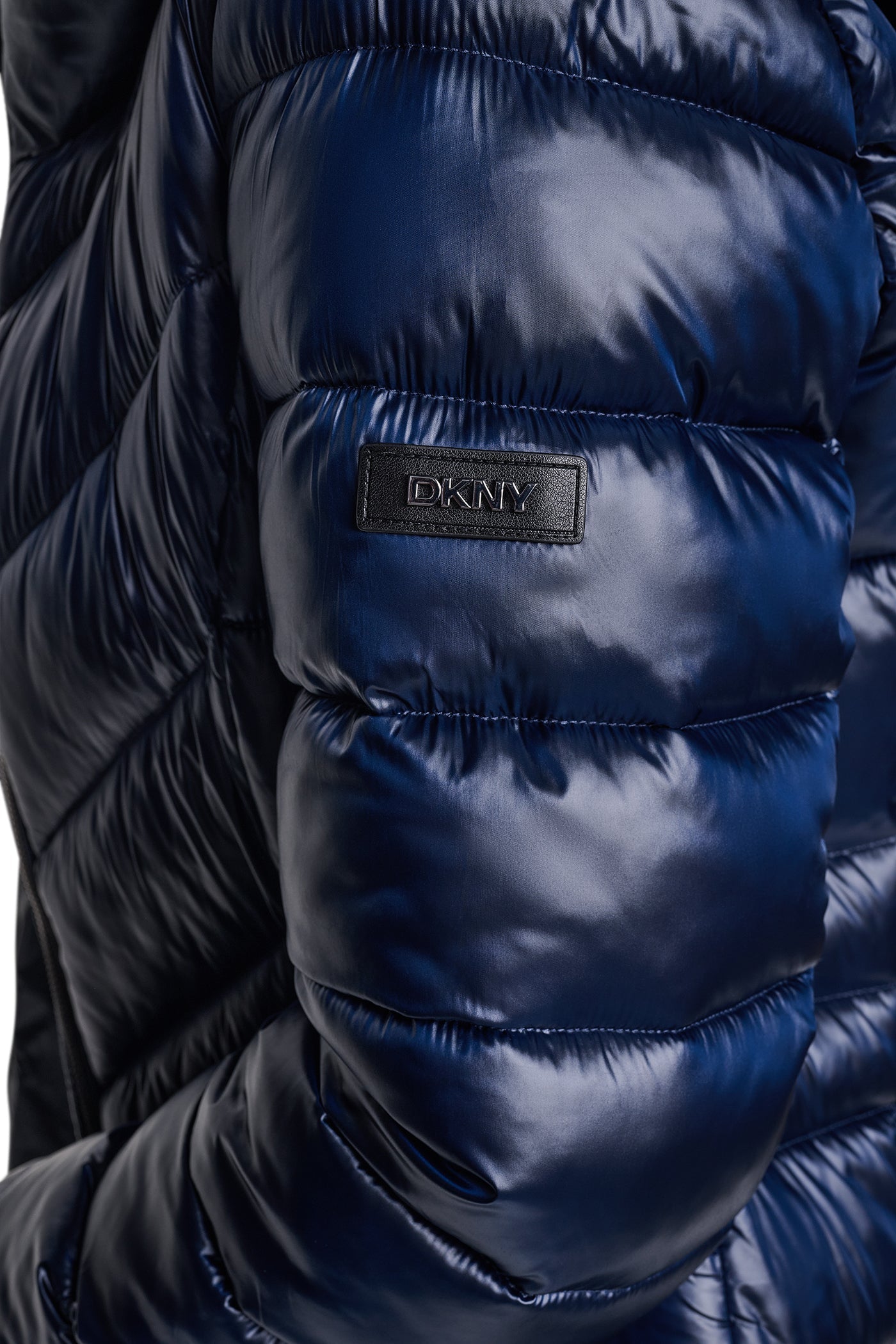 PEARLIZED CHEVRON PUFFER