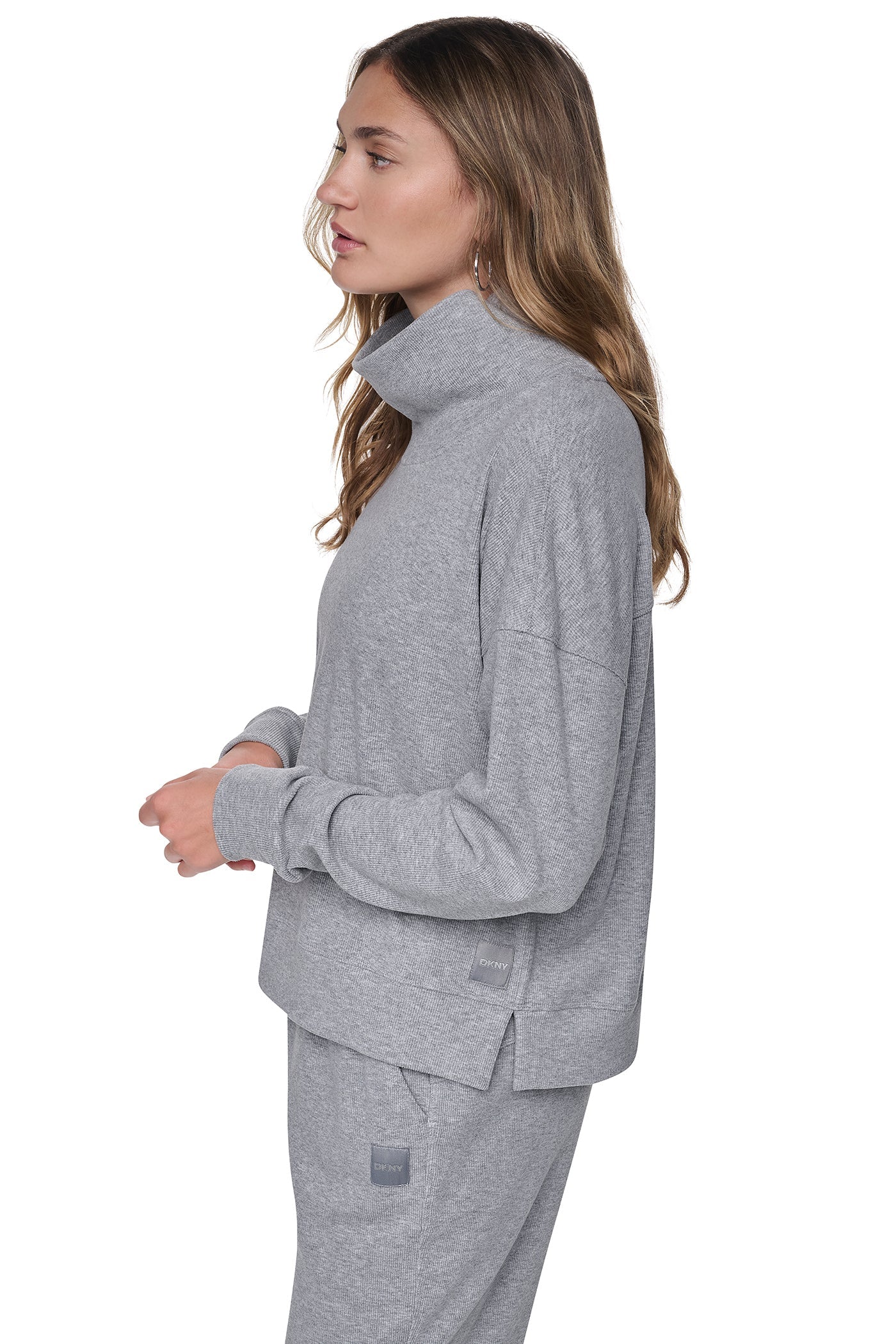 FUNNEL NECK PULLOVER