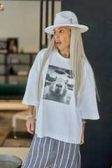 Oversized Graphic T-Shirt – Cosmic Capybara
